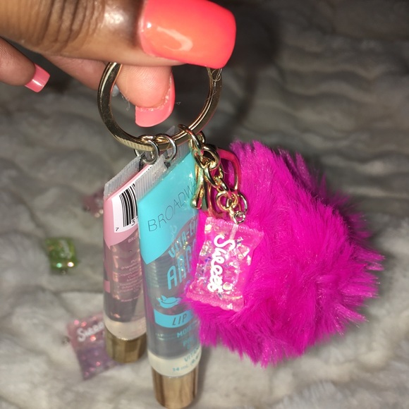 pinkaluscious keychain 💞 - Picture 3 of 4
